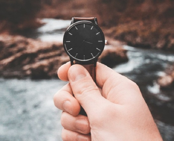 Бессмысленность ожидания для миллениалов равносильна прожиганию жизни.