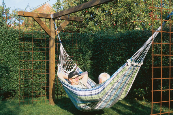 Выбирите удобное и подходящее место для размещения гамака.