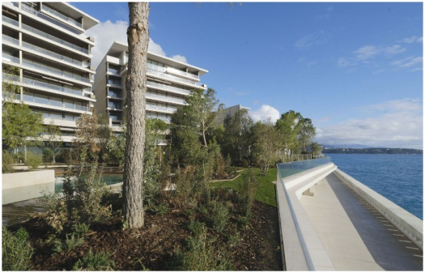 Маретерра поєднує у собі як високотехнологічні споруди, а й цілу екосистему з різних рослин. Маретерра сочетает в себе не только высокотехнологичные постройки, но и целую экосистему из различных растений.