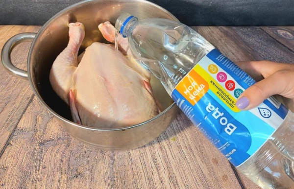 Правильно солимо курку. Правильно солим курицу.