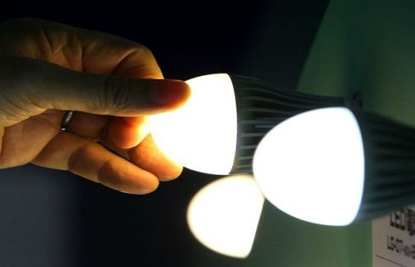 Важливо вибрати правильну лампу. Важно выбрать правильную лампу.