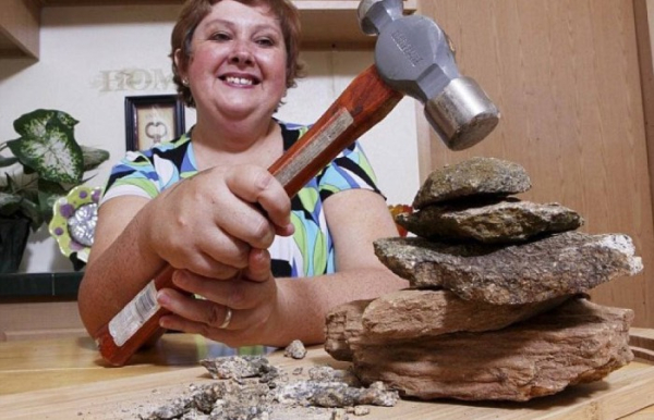 Поедательница камней.