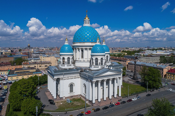Троицкий собор в Санкт-Петербурге Фото:en.wikipedia.org