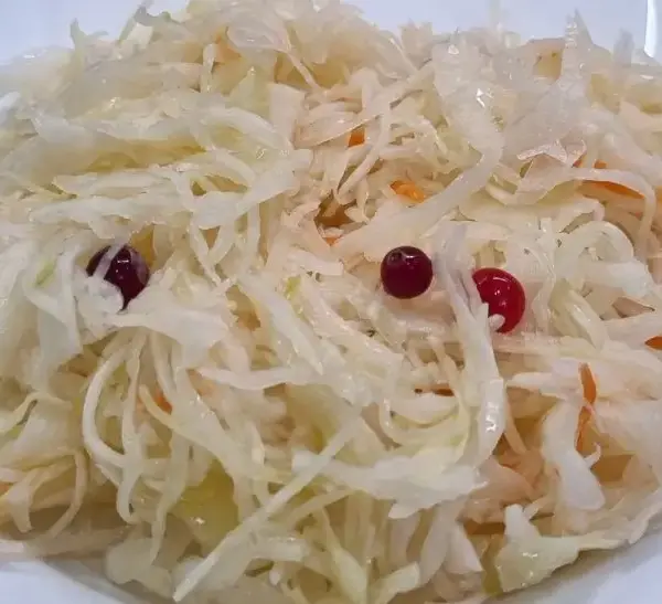 Кому категорично не можна їсти квашену капусту: запам'ятайте раз і назавжди