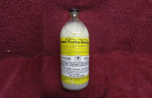 Смесь Turbo-Rocket Fluid./ Фото: curbsideclassic.com