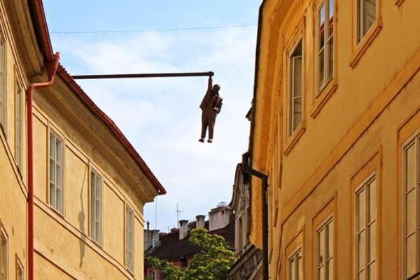 Не самый тривиальный способ увековечить Зигмунда Фрейда. /Фото: listverse.com