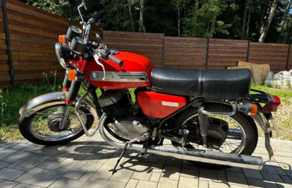 Злети та падіння: яка доля спіткала знамениту Jawa після розпаду СРСР