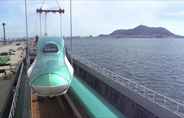 Синкансен./ Фото: youtube.com Синкансэн./ Фото: youtube.com