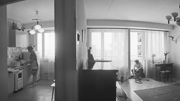 Зал - главная комната в хрущевке. / Фото: interfax.ru 