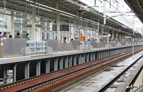 Станція Сін-Осака./ Фото: wikimedia.org Станция Син-Осака./ Фото: wikimedia.org