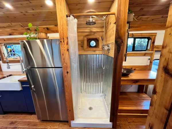 Ванная комната. | Фото: autoevolution.com.