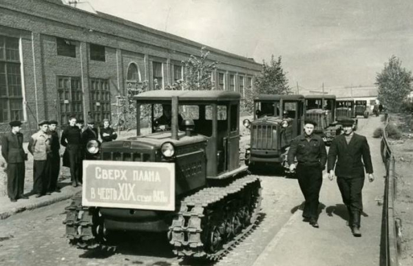 Робили чудові трактори. / Фото: autogallery.org.ru. Делали отличные трактора. /Фото: autogallery.org.ru.