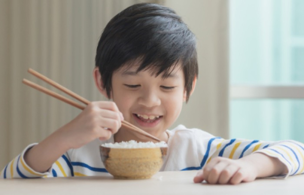 Ранее использование палочек положительно сказывается на развитии детей.