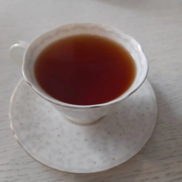 Чому чай із молоком — порожній напій: правда, яку приховують