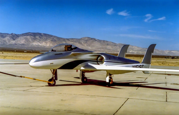 Воздухозаборник слева./ Фото: reddit.com