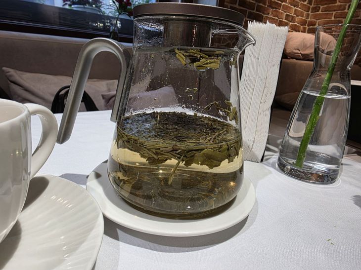 Які продукти «обнулюють» користь зеленого чаю: ви п'єте його дарма