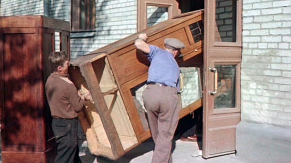 Проходная комната не позволяла разделить квартиру на две. / Фото: cont.ws 