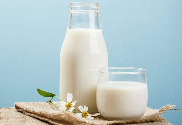 Молоко. / Фото: kp.ru