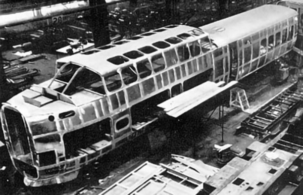 UAC TurboTrain у цеху./ Фото: sikorskyarchives.com UAC TurboTrain в цехе./ Фото: sikorskyarchives.com