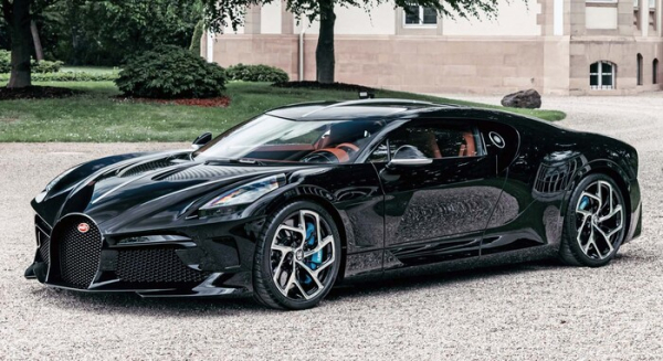 Bugatti La Voiture Noire разработан на базе купе Chiron. Фото: en.wheelz.me