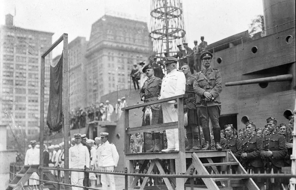 На відкритті./ Фото: bygonely.com На открытии./ Фото: bygonely.com