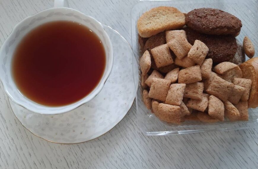 Головна 60 Що не можна запивати чаєм: список продуктів-табу