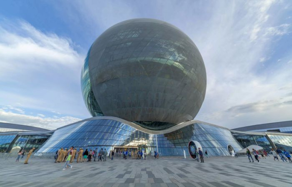 Нур Алем, Астана. Фото: yda.com.tr. Нур Алем, Астана. Фото: yda.com.tr.