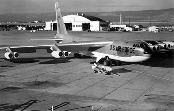 В США уже полным ходом проектировали свой Б-52. /Фото: en.wikipedia.org. 