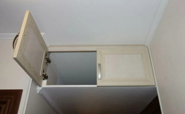 Положите туда вещи, которыми редко пользуетесь. / Фото: duck.show