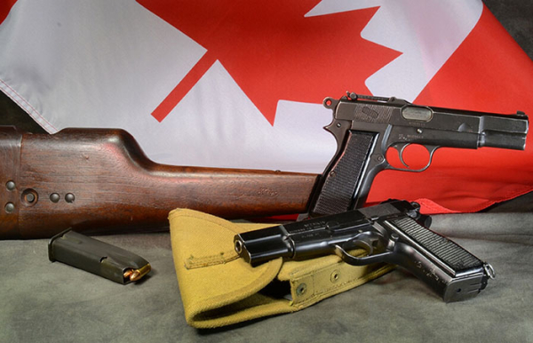 Пістолет постачався прикладом./ Фото: kalashnikov.ru Пистолет снабжался прикладом./ Фото: kalashnikov.ru