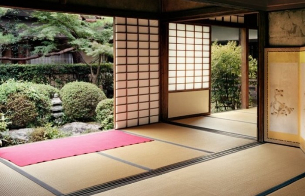 Чому в японських будинках майже відсутні меблі