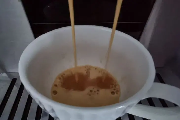 Скільки кофеїну безпечно: денна норма у чашках еспресо