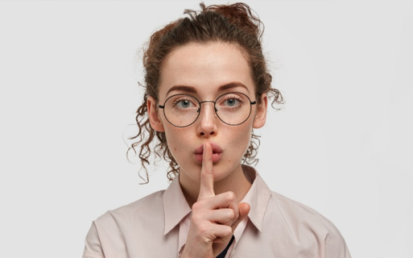 Молчание - золото. / Фото: psychologies.ru