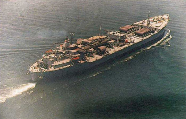 На борту много оборудование./ Фото: ytimg.com