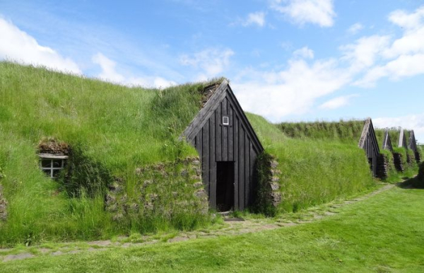 Дерновые домики в Исландии.  Фото: mavink.com.