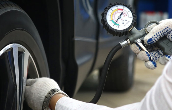 Чи варто качати азот у шини, і наскільки його переоцінюють