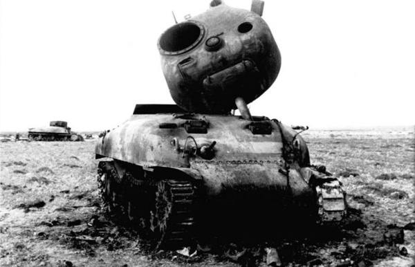 Детонація боєкомплекту./ Фото: waralbum.ru Детонация боекомплекта./ Фото: waralbum.ru