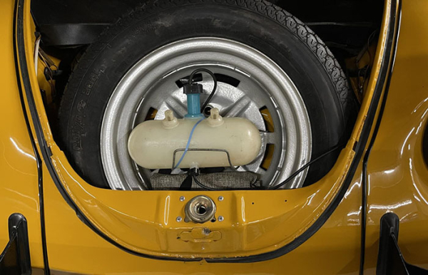 Головна 30 Як у Фольксвагені «Жук» скла мили запасним колесом