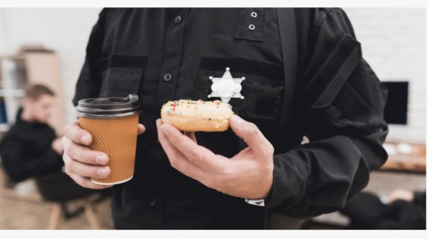 Слишком вредная пища. / Фото: snopes.com.