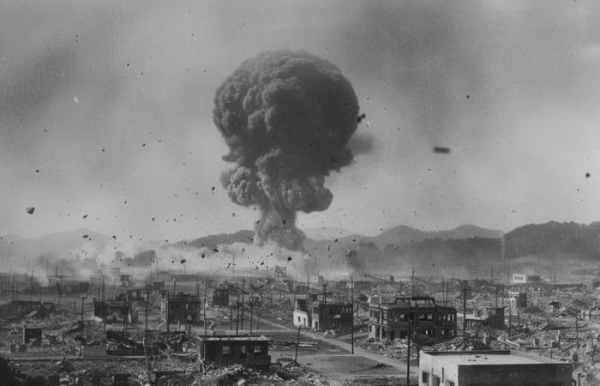 Головна 29 Чому в Хіросімі та Нагасакі люди живуть, а в Чорнобилі досі зона…