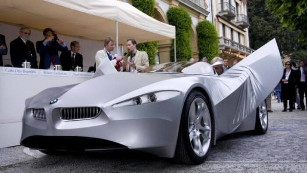 Кузов BMW Gina мог менять изгибы и контуры. Фото: iphones.ru