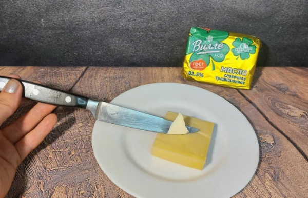 Сыр с маслом будет храниться дольше.