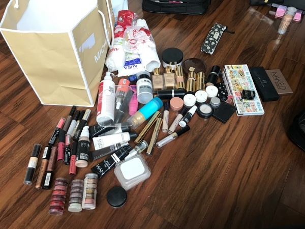 Проведите ревизию косметички. / Фото: telegra.ph