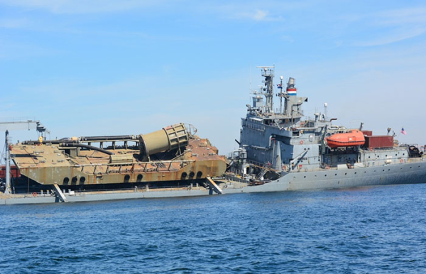 Танкер в работе./ Фото: dvidshub.net