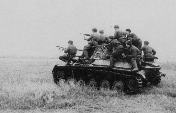 В умелых руках – полезная машина. /Фото: kskdivniy.ru. 