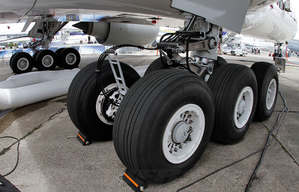 Самолётные шины./ Фото: dishcuss.com
