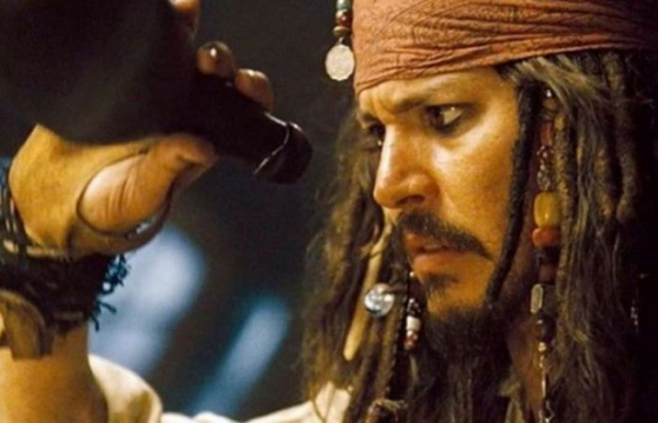 Звідки взявся ром і чому його так любили пірати Нового часу