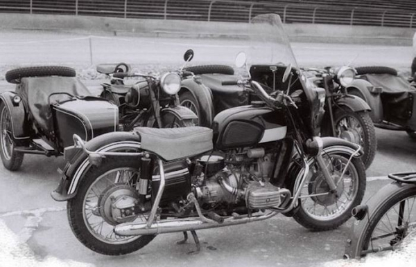 Уралы и Днепры нужно было разнообразить. /Фото: oppozit.ru. 