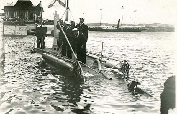 Служба эта тяжела и опасна испокон века. /Фото: ru.wikipedia.org. 