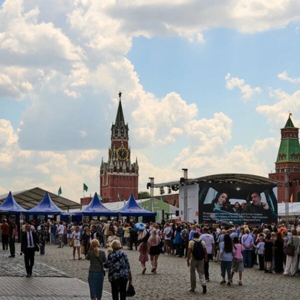 Москва заявила про шість збитих дронів